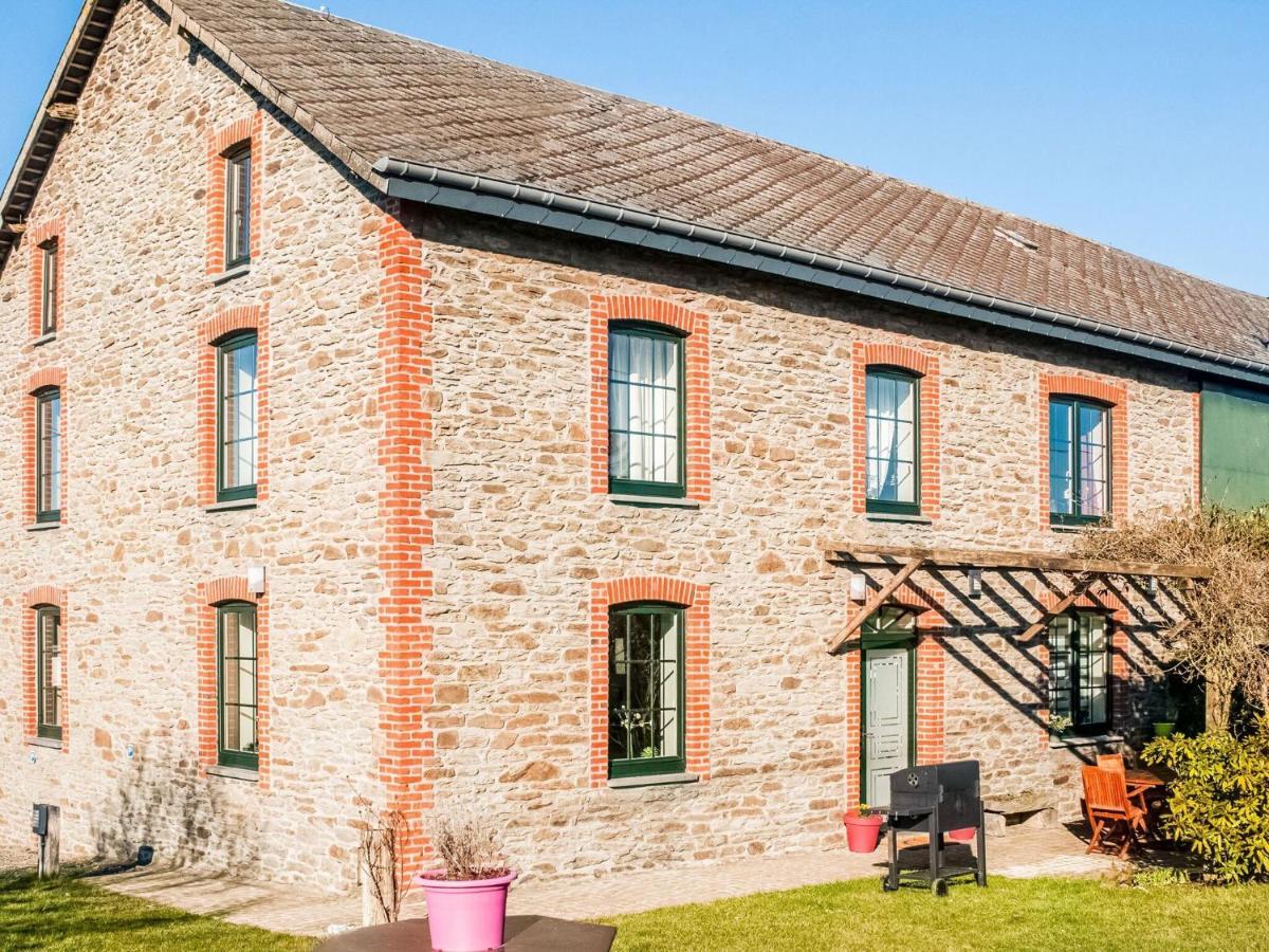 Pretty Farmhouse In Houffalize With Courtyard Luaran gambar