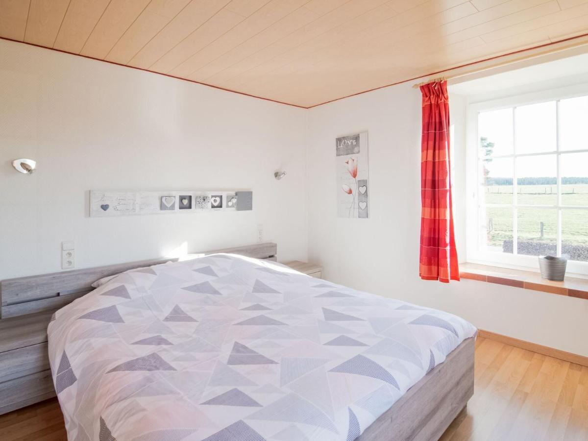 Pretty Farmhouse In Houffalize With Courtyard Luaran gambar