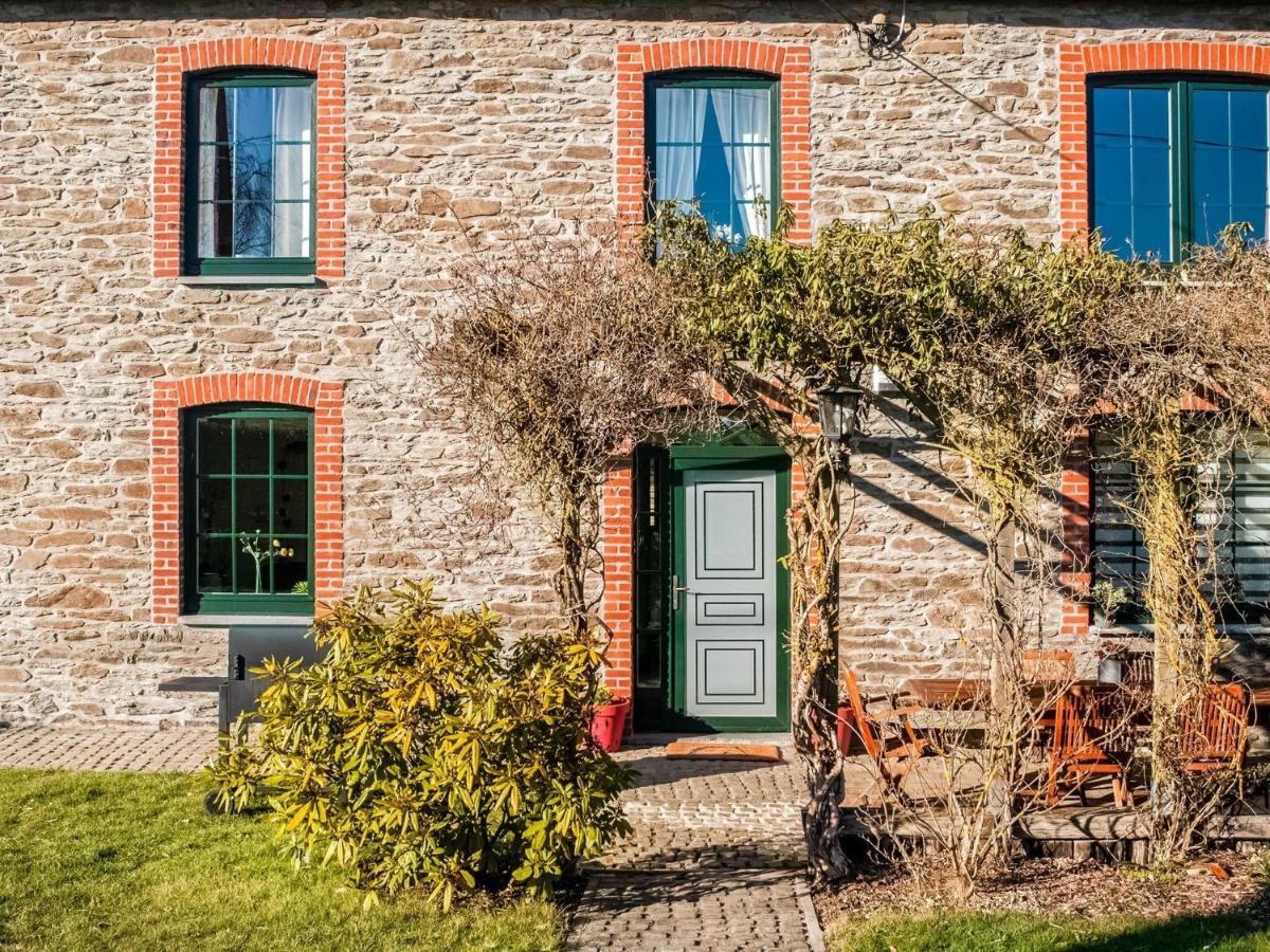 Pretty Farmhouse In Houffalize With Courtyard Luaran gambar