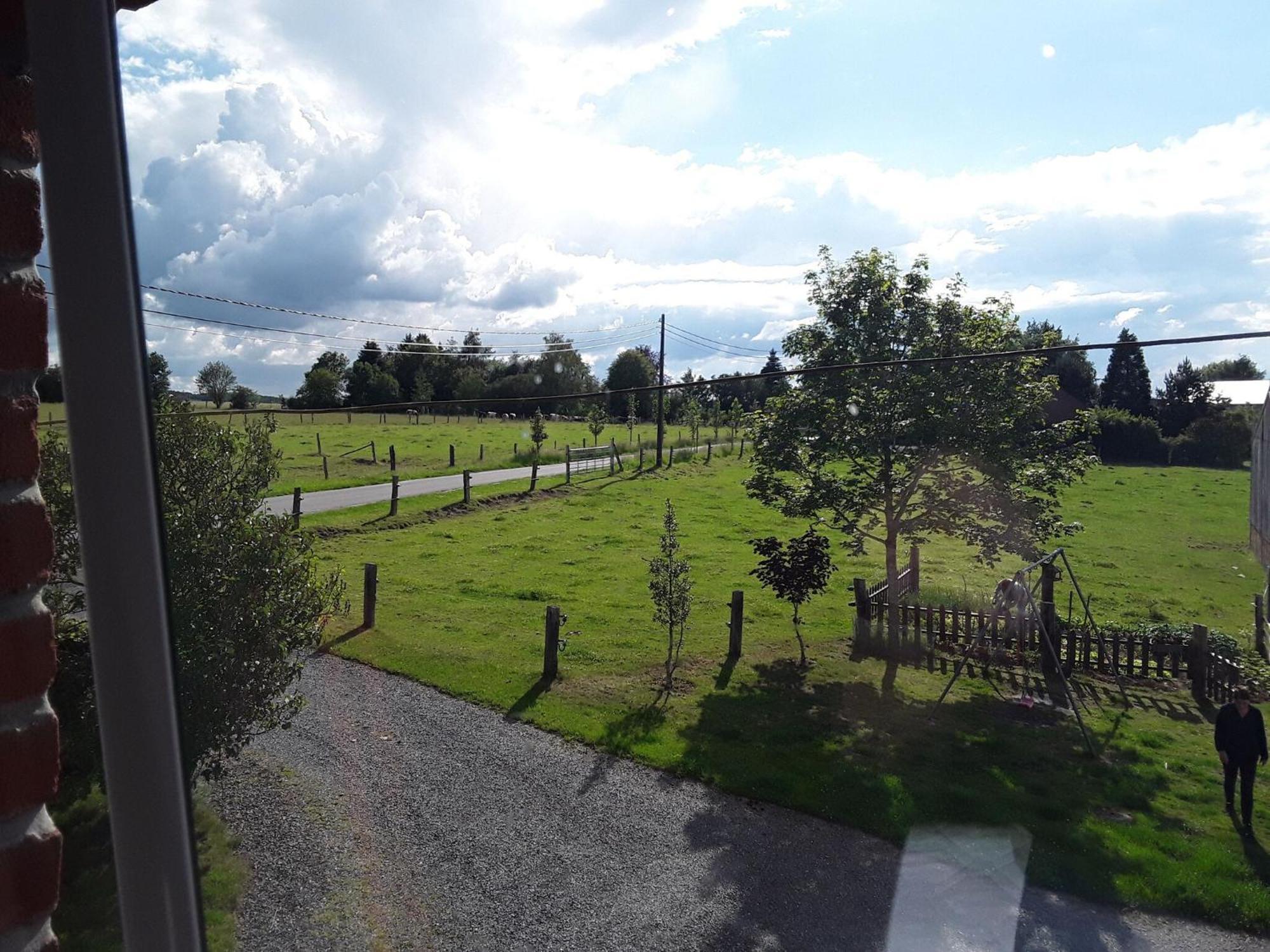 Pretty Farmhouse In Houffalize With Courtyard Luaran gambar